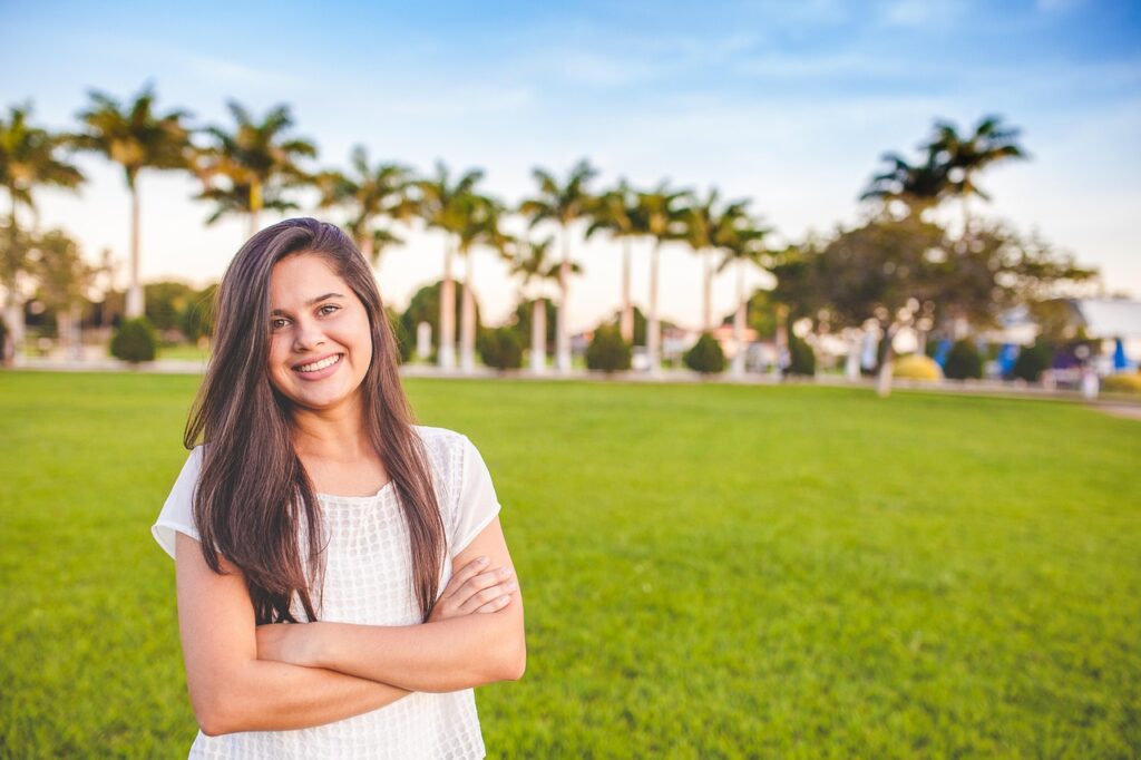 student, campus, model, young woman, girl, smile, smiling, happy, smiling girl, portrait, girl portrait